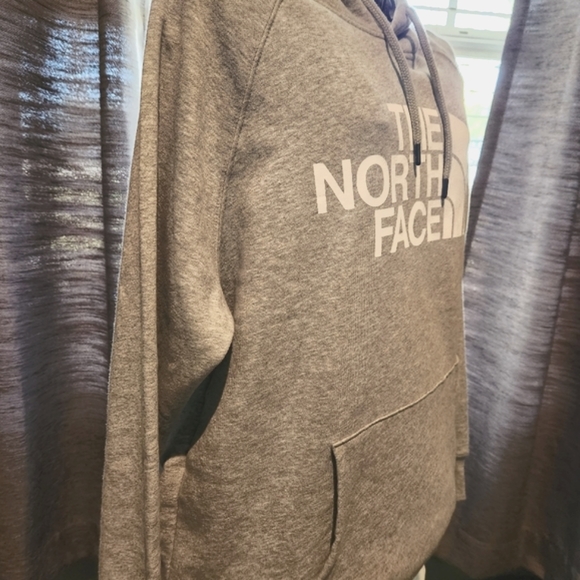 🧸THE NORTH FACE Women's hoodie - Picture 3 of 7